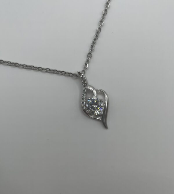 Flame | 1克拉莫桑石項鍊