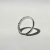 Twisted Sterling Silver Band | 光影扭轉白銀戒的圓弧輪廓與開口細節 - Ostialia 奧斯提亞