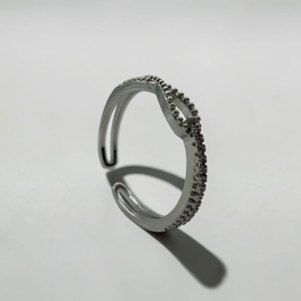 Stellar Double Pavé Open Ring | 繁星雙層開口戒的商品主圖與雙層微鑲鑽細節 - Ostialia 奧斯提亞