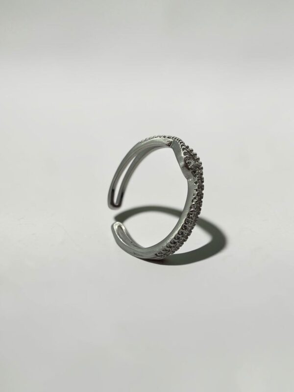 Stellar Double Pavé Open Ring | 繁星雙層開口戒的精緻線條與立體輪廓 - Ostialia 奧斯提亞