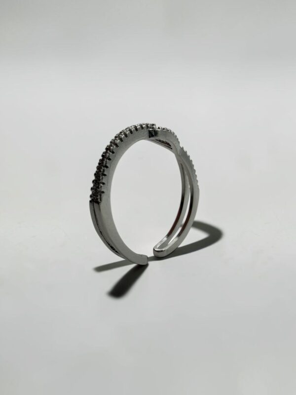 Stellar Double Pavé Open Ring | 繁星雙層開口戒的雙線金屬弧度與光影 - Ostialia 奧斯提亞