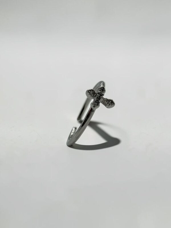 Vintage Cross Micro-Pave Ring | 復古十字架細鑽戒指的復古造型與開口戒環 - Ostialia 奧斯提亞