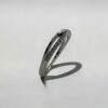 白銀雙生流光戒指 Dual Flow Shimmer Ring (Silver) 的流線造型與鑲鑽細節展示 奧斯提亞