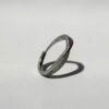 Dual Flow Shimmer Ring (Silver) |白銀雙生流光戒指的側面交織線條展示 -Ostialia 奧斯提亞