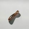 Dual Flow Shimmer Ring (Rose Gold) | 玫瑰金雙生流光戒指頂部的交織流線工藝與鑽石細節特寫 - Ostialia 奧斯提亞