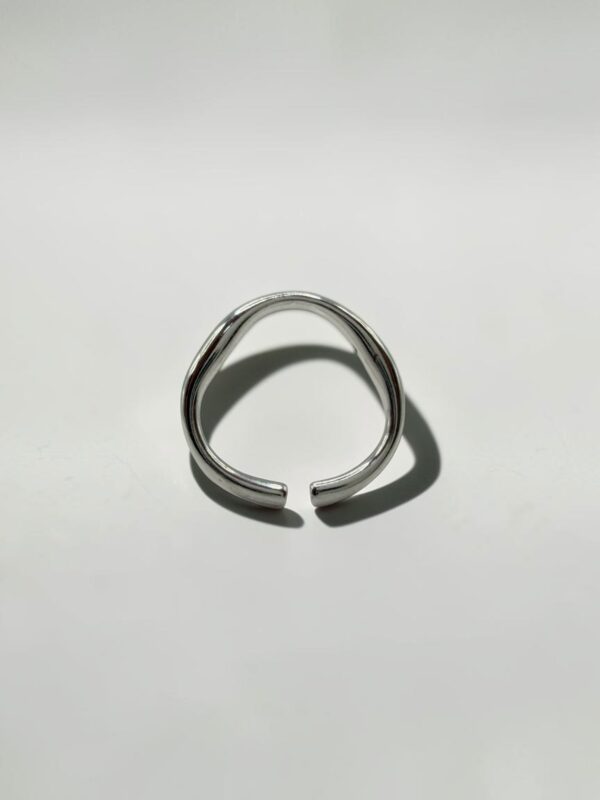 Fluid Adjustable Ring | 白銀流體可調式戒指的波浪弧度與光影 - Ostialia 奧斯提亞