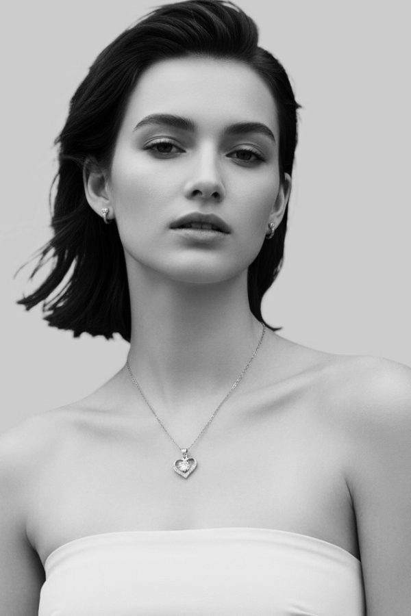 model_Camille_Heart | 1克拉莫桑石項鍊